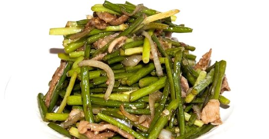 Салат из стрелок чеснока