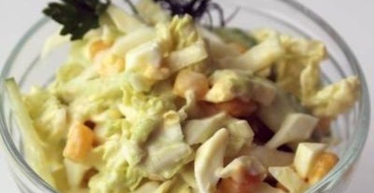 Салат из сельдерея черешкового с консервированной кукурузой