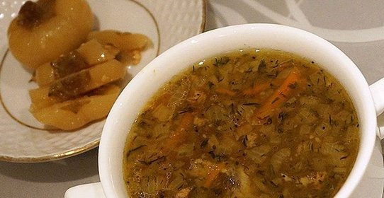 Борщ с тушенкой и гречкой