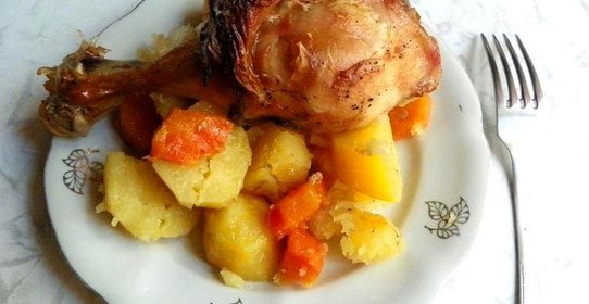 Курица с картофелем запеченная в рукаве