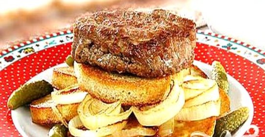 Бифштекс с грибами