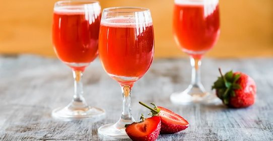 Клубничная наливка