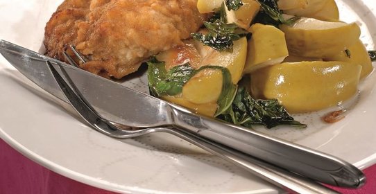 Свиные отбивные с яблоками