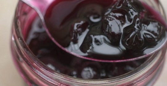 Черника в собственном соку на зиму без сахара