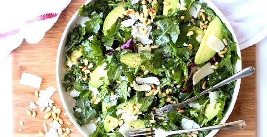 Салат с кедровыми орешками