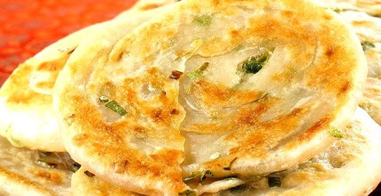 Луковые оладьи