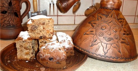 Пирог с орехами и сухофруктами