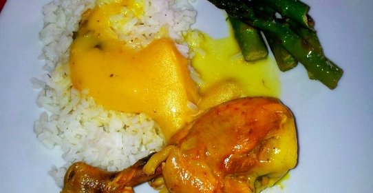 Куриные ножки в кокосовом молоке с мятой