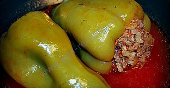 Фаршированный перец мясом и рисом