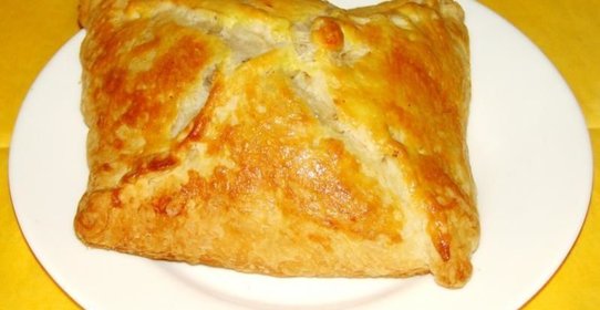 Греческий слоеный мясной пирог Шумуш