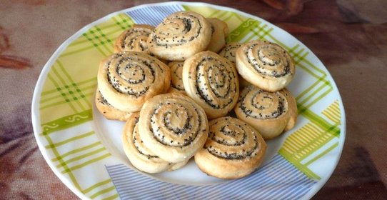 Сметанное печенье с маком