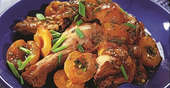 Курица с абрикосами