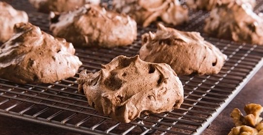 Ореховое безе