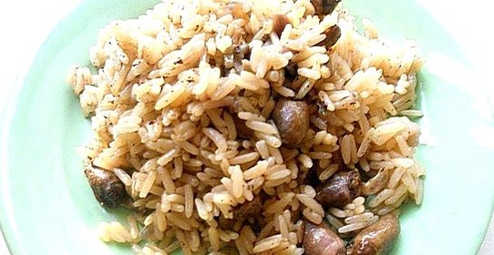 Куриные сердечки с рисом