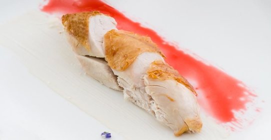 Цыпленок в кальвадосе с тимьяном