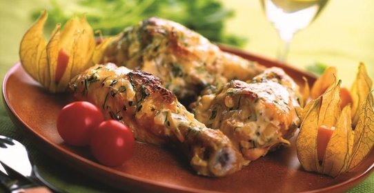 Цыпленок в сливочном соусе с укропом