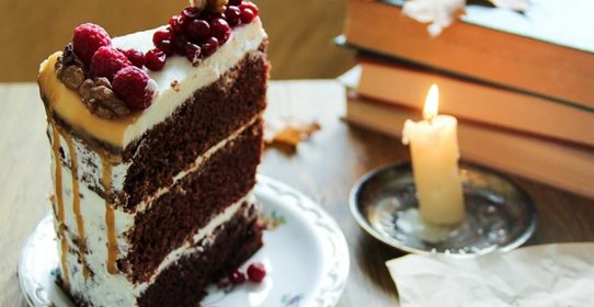 Торт с карамелью