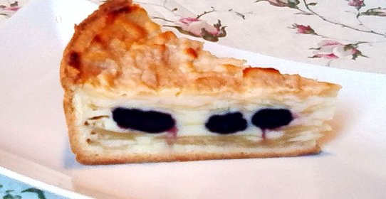 Яблочный пирог с изюмом