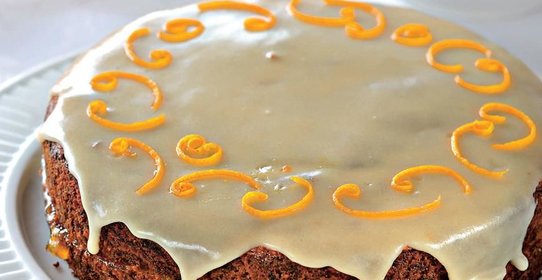 Глазированный морковный торт