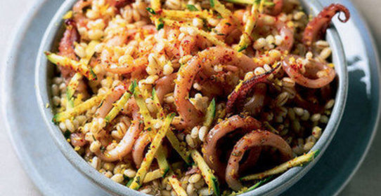 Салат с кальмарами