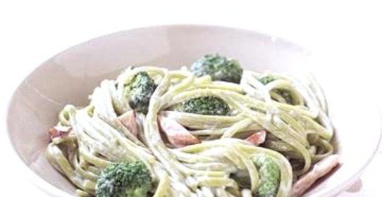 Паста с ветчиной и брокколи