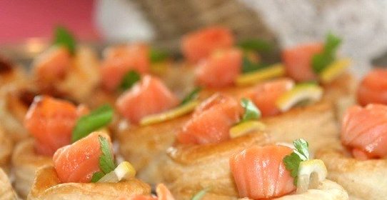 Волованы с семгой