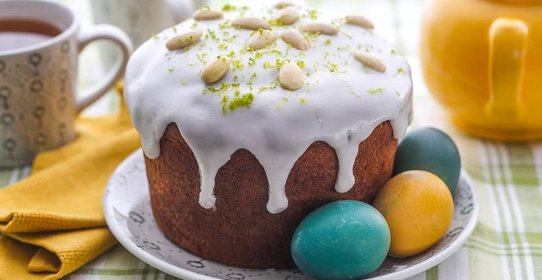 Миндальный кулич на кефире