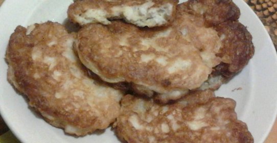 Куриные оладьи с сыром на кефире