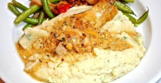 Куриные ножки в сметане