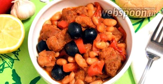 Рагу из свинины с фасолью в мультиварке