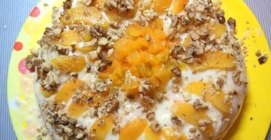 Торт с персиками