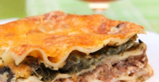 Лазанья с овощами и говядиной