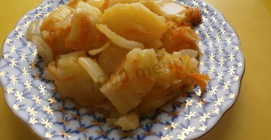 Картофель с морковью и луком