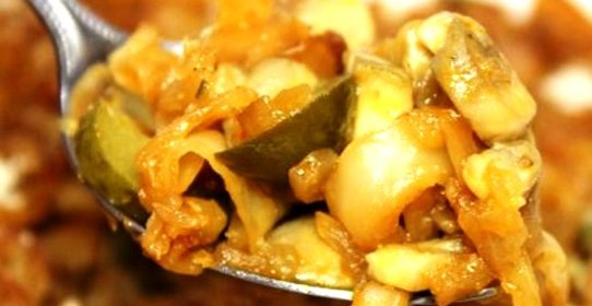 Капустная солянка с грибами