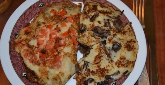 Блины с помидорами