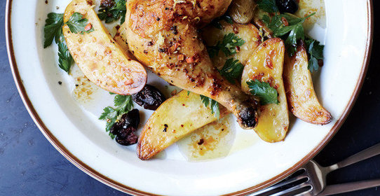 Запеченная курица с картофелем