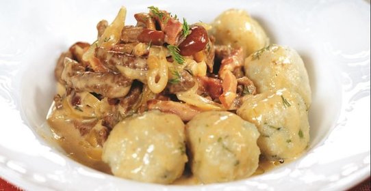 Венгерская токань с творожными клецками