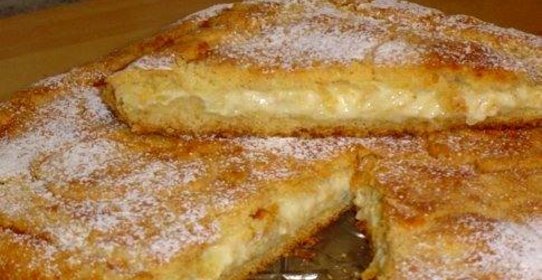 Пирог сладкий с творогом