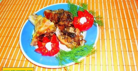 Курица фаршированная черносливом