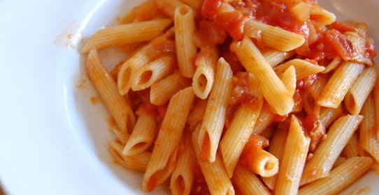 Паста с томатным соусом