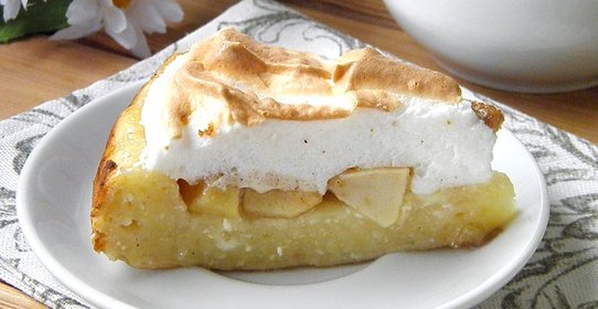 Яблочный пирог на творожном тесте