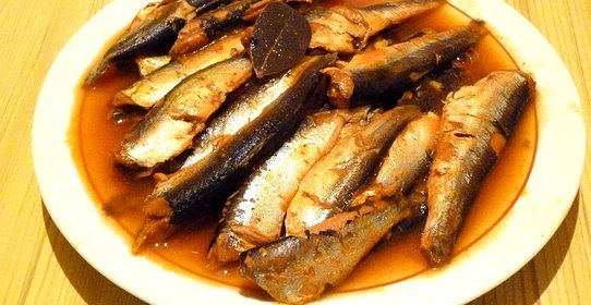 Килька в томатном соке в мультиварке