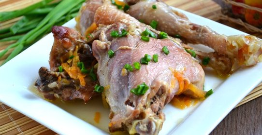 Тушеная курица