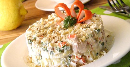 Салат из крабовых палочек и печени трески