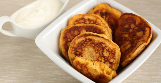 Оладьи на дрожжах с морковью