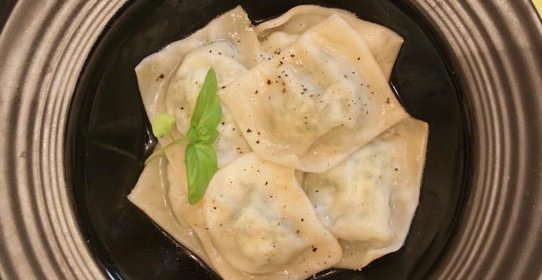 Равиоли с крапивой и творогом