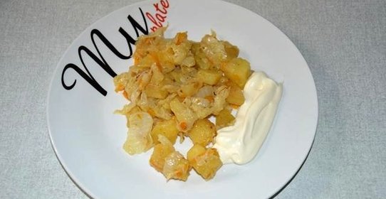 Тушеная картошка с пекинской капустой