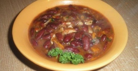Гуляш из фасоли