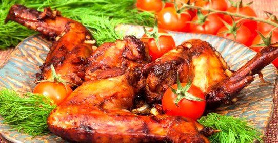 Крылышки, маринованные в соевом соусе и кетчупе