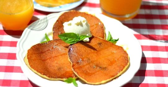 Творожные блинчики с изюмом